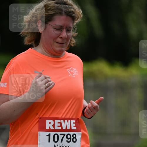 15.06.2025 - REWE Women's Run Dr. Thomas Lammeyer http://msf.ph/oto/7964037 15.06.2025 09:52:33 Laufen 10798 meine-sportfotos.de