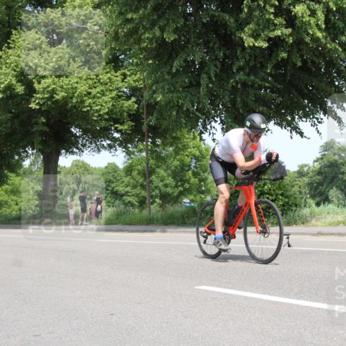 15.06.2025 - 7 Türme Triathlon Yannick Fuchs http://msf.ph/oto/7964040 15.06.2025 12:55:03 Radfahren  meine-sportfotos.de