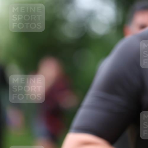 15.06.2025 - 7 Türme Triathlon Michael Strokosch http://msf.ph/oto/7964041 15.06.2025 12:16:46 Schwimmen 373, 387, 389, 400, 423, 435, 451, 485, 560, 622, 629, 632 meine-sportfotos.de