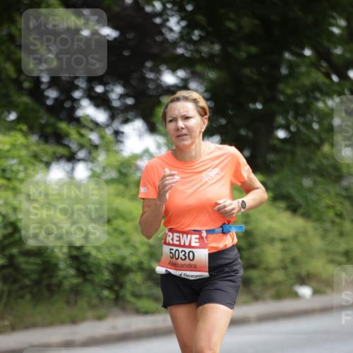 15.06.2025 - REWE Women's Run Jannik Wohlers http://msf.ph/oto/7964084 15.06.2025 09:58:49 Laufen 5030 meine-sportfotos.de
