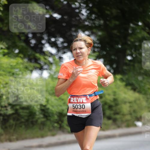 15.06.2025 - REWE Women's Run Jannik Wohlers http://msf.ph/oto/7964092 15.06.2025 09:58:49 Laufen 5030 meine-sportfotos.de