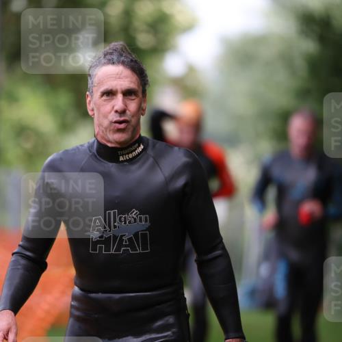 15.06.2025 - 7 Türme Triathlon Michael Strokosch http://msf.ph/oto/7964103 15.06.2025 12:16:49 Schwimmen 373, 387, 389, 400, 423, 435, 451, 485, 560, 609, 622, 629, 632 meine-sportfotos.de