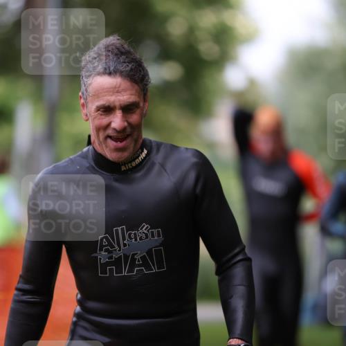 15.06.2025 - 7 Türme Triathlon Michael Strokosch http://msf.ph/oto/7964118 15.06.2025 12:16:49 Schwimmen 373, 387, 389, 400, 423, 435, 451, 485, 560, 609, 622, 629, 632 meine-sportfotos.de