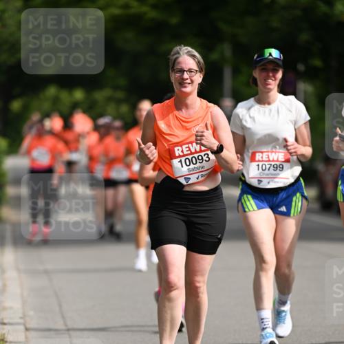 15.06.2025 - REWE Women's Run Dr. Thomas Lammeyer http://msf.ph/oto/7964161 15.06.2025 09:52:39 Laufen 10093, 10799 meine-sportfotos.de