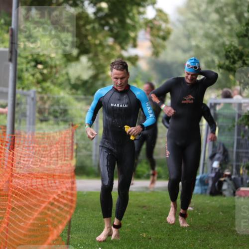 15.06.2025 - 7 Türme Triathlon Michael Strokosch http://msf.ph/oto/7964167 15.06.2025 12:16:59 Schwimmen 387, 389, 400, 423, 451, 485, 530, 609, 622, 632 meine-sportfotos.de
