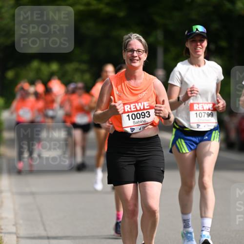 15.06.2025 - REWE Women's Run Dr. Thomas Lammeyer http://msf.ph/oto/7964171 15.06.2025 09:52:39 Laufen 10093, 10799 meine-sportfotos.de