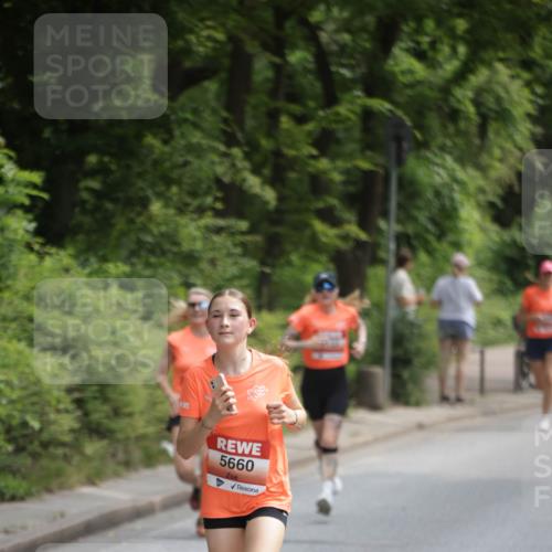15.06.2025 - REWE Women's Run Jannik Wohlers http://msf.ph/oto/7964180 15.06.2025 09:59:15 Laufen 5660 meine-sportfotos.de