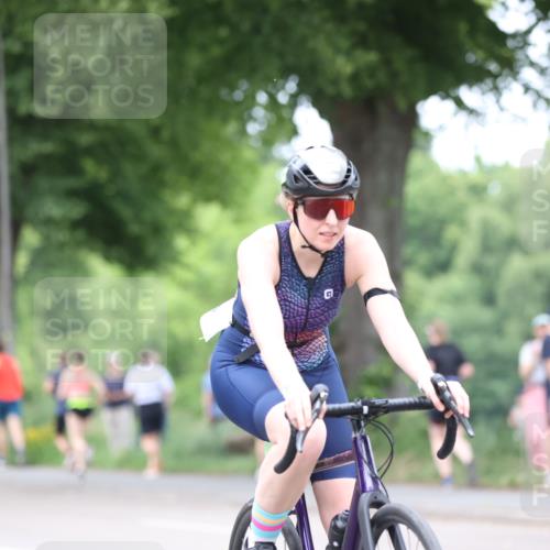 15.06.2025 - 7 Türme Triathlon Yannick Fuchs http://msf.ph/oto/7964210 15.06.2025 13:54:17 Radfahren 533, 1015, 1173 meine-sportfotos.de