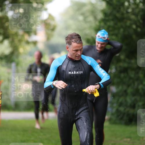 15.06.2025 - 7 Türme Triathlon Michael Strokosch http://msf.ph/oto/7964224 15.06.2025 12:17:01 Schwimmen 387, 389, 423, 451, 485, 530, 609, 622 meine-sportfotos.de