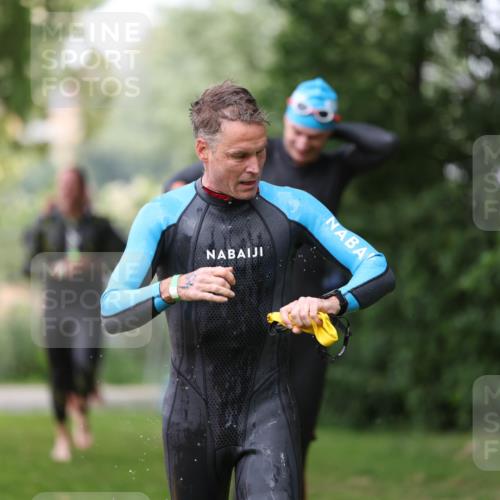 15.06.2025 - 7 Türme Triathlon Michael Strokosch http://msf.ph/oto/7964236 15.06.2025 12:17:02 Schwimmen 389, 423, 451, 485, 530, 609, 622, 679 meine-sportfotos.de