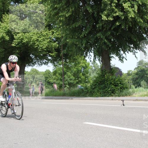 15.06.2025 - 7 Türme Triathlon Yannick Fuchs http://msf.ph/oto/7964259 15.06.2025 12:56:29 Radfahren  meine-sportfotos.de