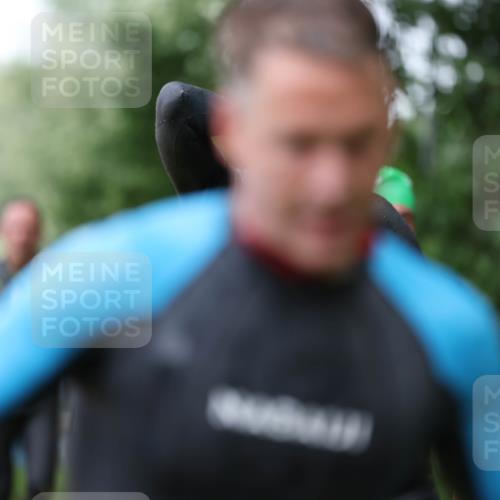 15.06.2025 - 7 Türme Triathlon Michael Strokosch http://msf.ph/oto/7964270 15.06.2025 12:17:04 Schwimmen 389, 451, 530, 609, 622, 679 meine-sportfotos.de