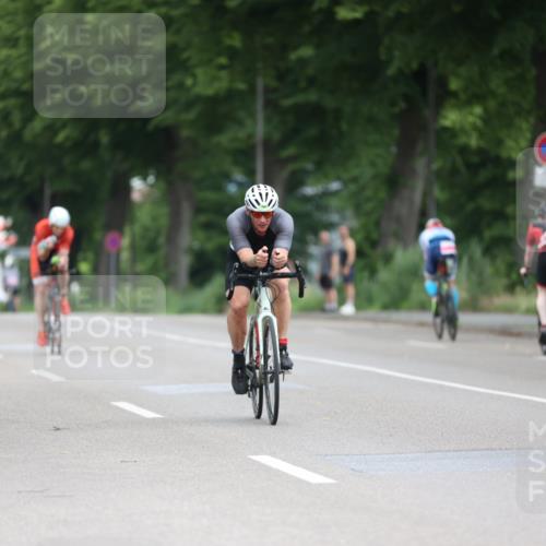 15.06.2025 - 7 Türme Triathlon Yannick Fuchs http://msf.ph/oto/7964278 15.06.2025 11:11:34 Radfahren 254 meine-sportfotos.de