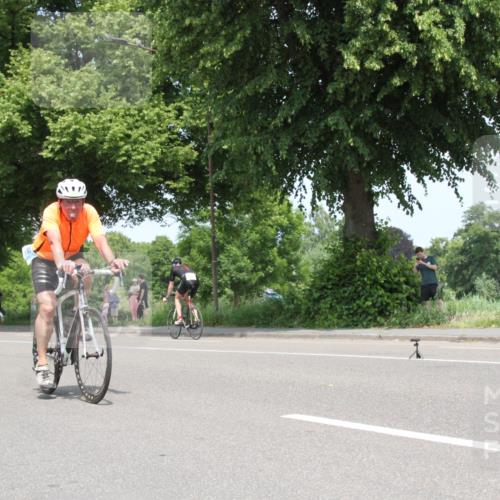 15.06.2025 - 7 Türme Triathlon Yannick Fuchs http://msf.ph/oto/7964295 15.06.2025 12:56:40 Radfahren  meine-sportfotos.de