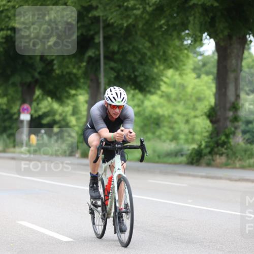 15.06.2025 - 7 Türme Triathlon Yannick Fuchs http://msf.ph/oto/7964306 15.06.2025 11:11:36 Radfahren 254 meine-sportfotos.de