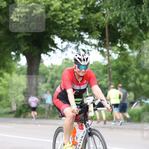 15.06.2025 - 7 Türme Triathlon Yannick Fuchs http://msf.ph/oto/7964347 15.06.2025 13:54:34 Radfahren 204 meine-sportfotos.de