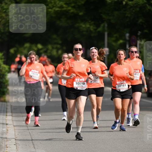 15.06.2025 - REWE Women's Run Dr. Thomas Lammeyer http://msf.ph/oto/7964350 15.06.2025 09:52:46 Laufen 10018, 10519, 112, 10161, 412 meine-sportfotos.de