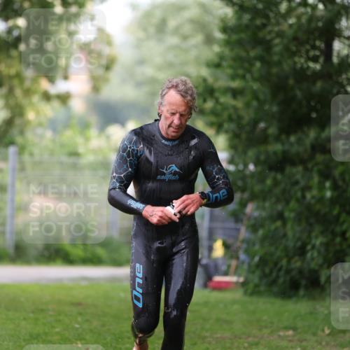 15.06.2025 - 7 Türme Triathlon Michael Strokosch http://msf.ph/oto/7964352 15.06.2025 12:17:08 Schwimmen 389, 451, 530, 609, 622, 679 meine-sportfotos.de