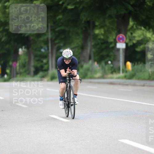 15.06.2025 - 7 Türme Triathlon Yannick Fuchs http://msf.ph/oto/7964382 15.06.2025 11:11:45 Radfahren 292 meine-sportfotos.de