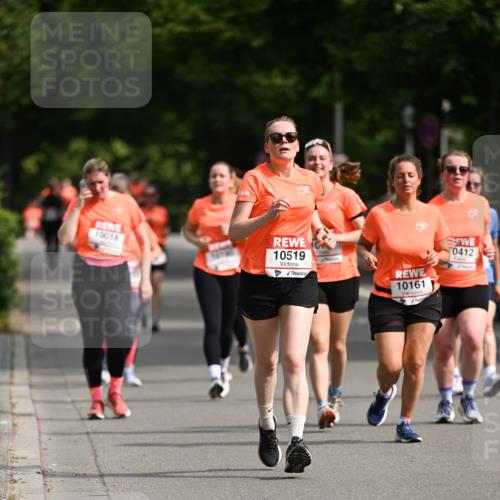 15.06.2025 - REWE Women's Run Dr. Thomas Lammeyer http://msf.ph/oto/7964385 15.06.2025 09:52:47 Laufen 10018, 0412, 10519, 10161 meine-sportfotos.de