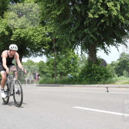 15.06.2025 - 7 Türme Triathlon Yannick Fuchs http://msf.ph/oto/7964389 15.06.2025 12:57:35 Radfahren  meine-sportfotos.de