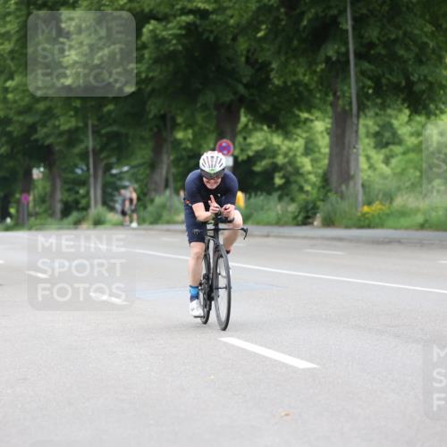 15.06.2025 - 7 Türme Triathlon Yannick Fuchs http://msf.ph/oto/7964395 15.06.2025 11:11:46 Radfahren 292 meine-sportfotos.de