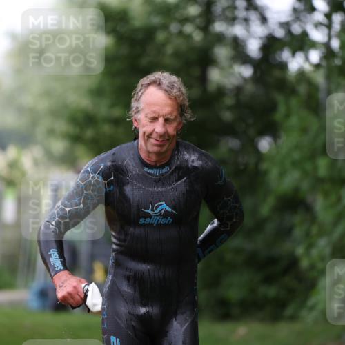 15.06.2025 - 7 Türme Triathlon Michael Strokosch http://msf.ph/oto/7964400 15.06.2025 12:17:10 Schwimmen 389, 451, 530, 591, 609, 622, 679 meine-sportfotos.de