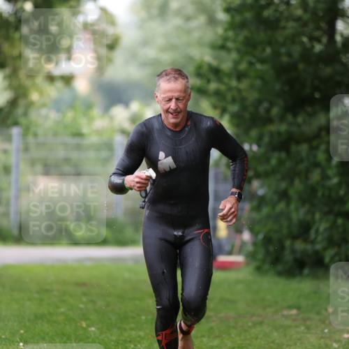 15.06.2025 - 7 Türme Triathlon Michael Strokosch http://msf.ph/oto/7964435 15.06.2025 12:17:19 Schwimmen 371, 424, 530, 591, 679 meine-sportfotos.de