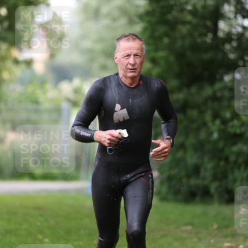 15.06.2025 - 7 Türme Triathlon Michael Strokosch http://msf.ph/oto/7964457 15.06.2025 12:17:20 Schwimmen 371, 424, 530, 591, 679 meine-sportfotos.de