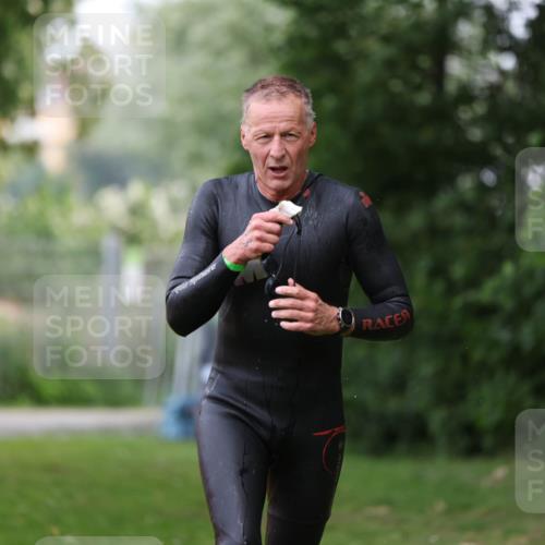 15.06.2025 - 7 Türme Triathlon Michael Strokosch http://msf.ph/oto/7964466 15.06.2025 12:17:20 Schwimmen 371, 424, 530, 591, 679 meine-sportfotos.de