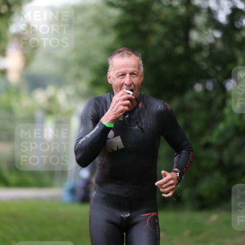 15.06.2025 - 7 Türme Triathlon Michael Strokosch http://msf.ph/oto/7964475 15.06.2025 12:17:21 Schwimmen 371, 424, 530, 591, 679 meine-sportfotos.de