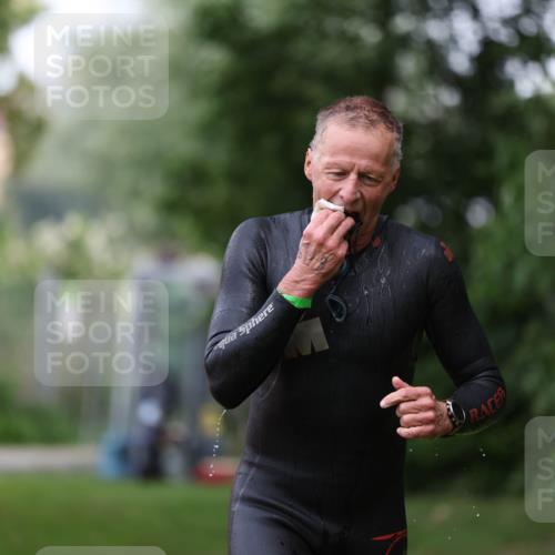 15.06.2025 - 7 Türme Triathlon Michael Strokosch http://msf.ph/oto/7964484 15.06.2025 12:17:21 Schwimmen 371, 424, 530, 591, 679 meine-sportfotos.de