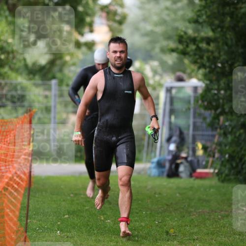 15.06.2025 - 7 Türme Triathlon Michael Strokosch http://msf.ph/oto/7964509 15.06.2025 12:17:29 Schwimmen 371, 424, 591, 661, 679 meine-sportfotos.de