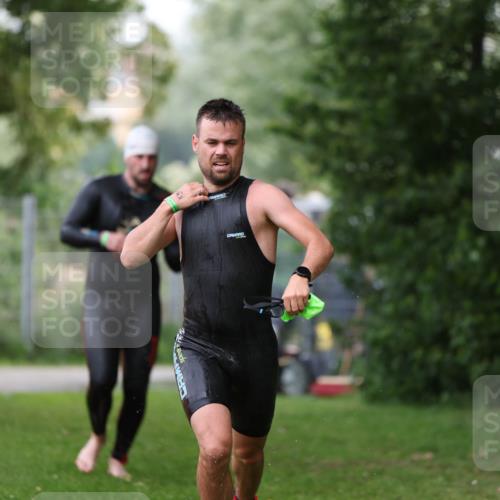 15.06.2025 - 7 Türme Triathlon Michael Strokosch http://msf.ph/oto/7964532 15.06.2025 12:17:30 Schwimmen 371, 424, 591, 661, 672, 679 meine-sportfotos.de