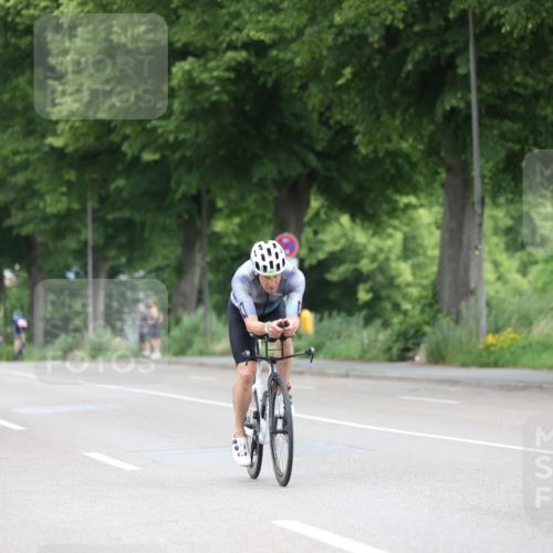 15.06.2025 - 7 Türme Triathlon Yannick Fuchs http://msf.ph/oto/7964550 15.06.2025 11:12:29 Radfahren 317 meine-sportfotos.de