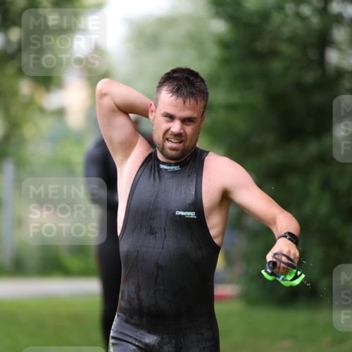 15.06.2025 - 7 Türme Triathlon Michael Strokosch http://msf.ph/oto/7964558 15.06.2025 12:17:31 Schwimmen 371, 424, 591, 661, 672, 679 meine-sportfotos.de