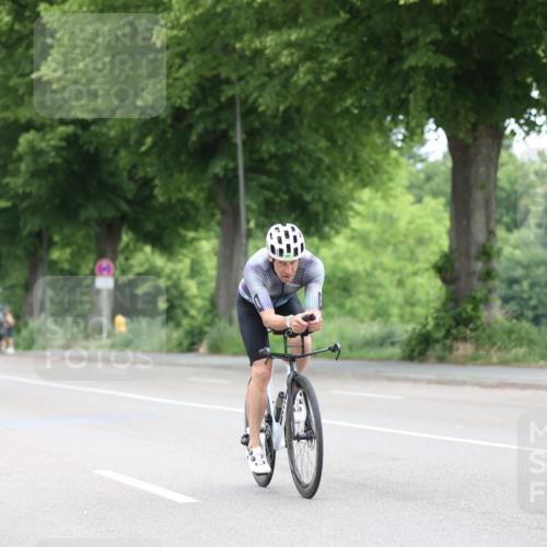 15.06.2025 - 7 Türme Triathlon Yannick Fuchs http://msf.ph/oto/7964561 15.06.2025 11:12:30 Radfahren 317 meine-sportfotos.de