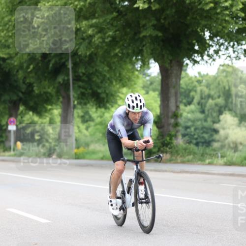 15.06.2025 - 7 Türme Triathlon Yannick Fuchs http://msf.ph/oto/7964567 15.06.2025 11:12:30 Radfahren 317 meine-sportfotos.de