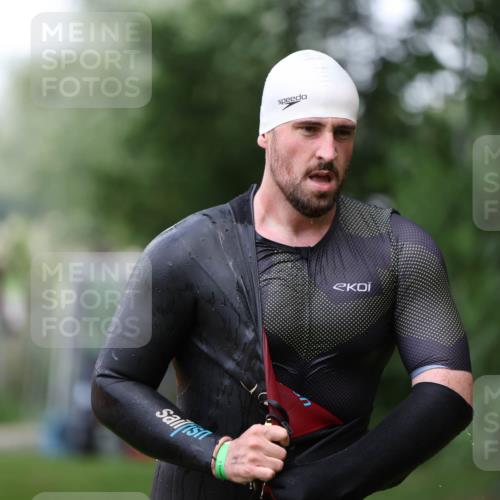 15.06.2025 - 7 Türme Triathlon Michael Strokosch http://msf.ph/oto/7964612 15.06.2025 12:17:34 Schwimmen 371, 424, 540, 591, 628, 661, 672 meine-sportfotos.de