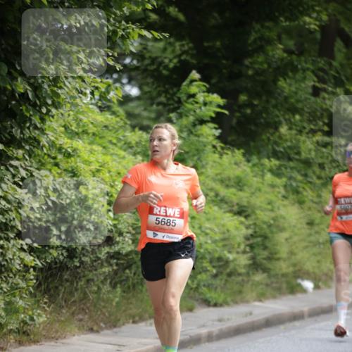 15.06.2025 - REWE Women's Run Jannik Wohlers http://msf.ph/oto/7964628 15.06.2025 09:59:40 Laufen 5685 meine-sportfotos.de