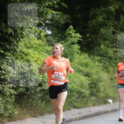 15.06.2025 - REWE Women's Run Jannik Wohlers http://msf.ph/oto/7964633 15.06.2025 09:59:40 Laufen 5685 meine-sportfotos.de