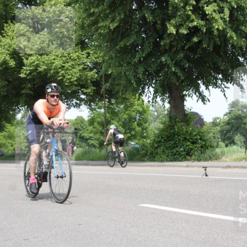 15.06.2025 - 7 Türme Triathlon Yannick Fuchs http://msf.ph/oto/7964640 15.06.2025 12:59:37 Radfahren  meine-sportfotos.de