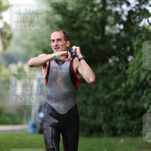 15.06.2025 - 7 Türme Triathlon Michael Strokosch http://msf.ph/oto/7964653 15.06.2025 12:17:39 Schwimmen 371, 424, 445, 523, 540, 591, 628, 661, 672 meine-sportfotos.de