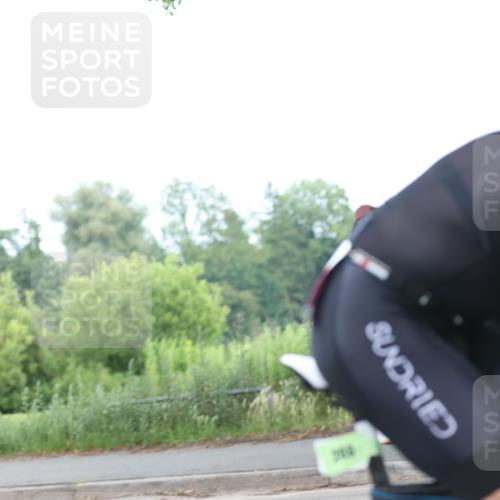 15.06.2025 - 7 Türme Triathlon Yannick Fuchs http://msf.ph/oto/7964657 15.06.2025 11:12:41 Radfahren 233, 240 meine-sportfotos.de