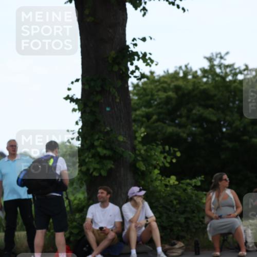 15.06.2025 - 7 Türme Triathlon Yannick Fuchs http://msf.ph/oto/7964663 15.06.2025 11:12:41 Radfahren 233, 240 meine-sportfotos.de