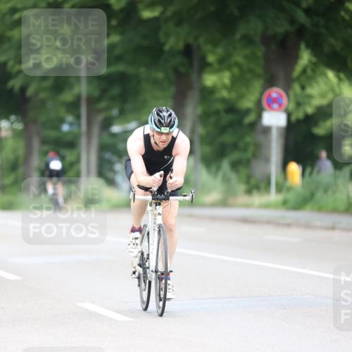 15.06.2025 - 7 Türme Triathlon Yannick Fuchs http://msf.ph/oto/7964670 15.06.2025 11:12:46 Radfahren 204, 214, 233, 240, 333 meine-sportfotos.de