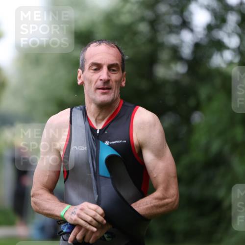 15.06.2025 - 7 Türme Triathlon Michael Strokosch http://msf.ph/oto/7964677 15.06.2025 12:17:40 Schwimmen 371, 424, 445, 523, 540, 628, 661, 672 meine-sportfotos.de