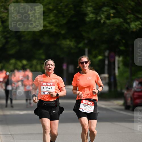 15.06.2025 - REWE Women's Run Dr. Thomas Lammeyer http://msf.ph/oto/7964753 15.06.2025 09:53:01 Laufen 10671, 10345 meine-sportfotos.de