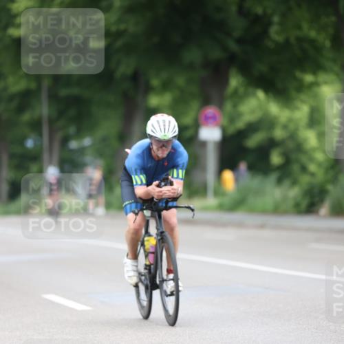 15.06.2025 - 7 Türme Triathlon Yannick Fuchs http://msf.ph/oto/7964756 15.06.2025 11:12:56 Radfahren 204, 236, 278, 309, 333 meine-sportfotos.de