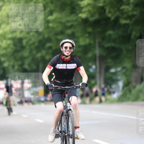 15.06.2025 - 7 Türme Triathlon Yannick Fuchs http://msf.ph/oto/7964757 15.06.2025 13:55:49 Radfahren 937, 1118 meine-sportfotos.de